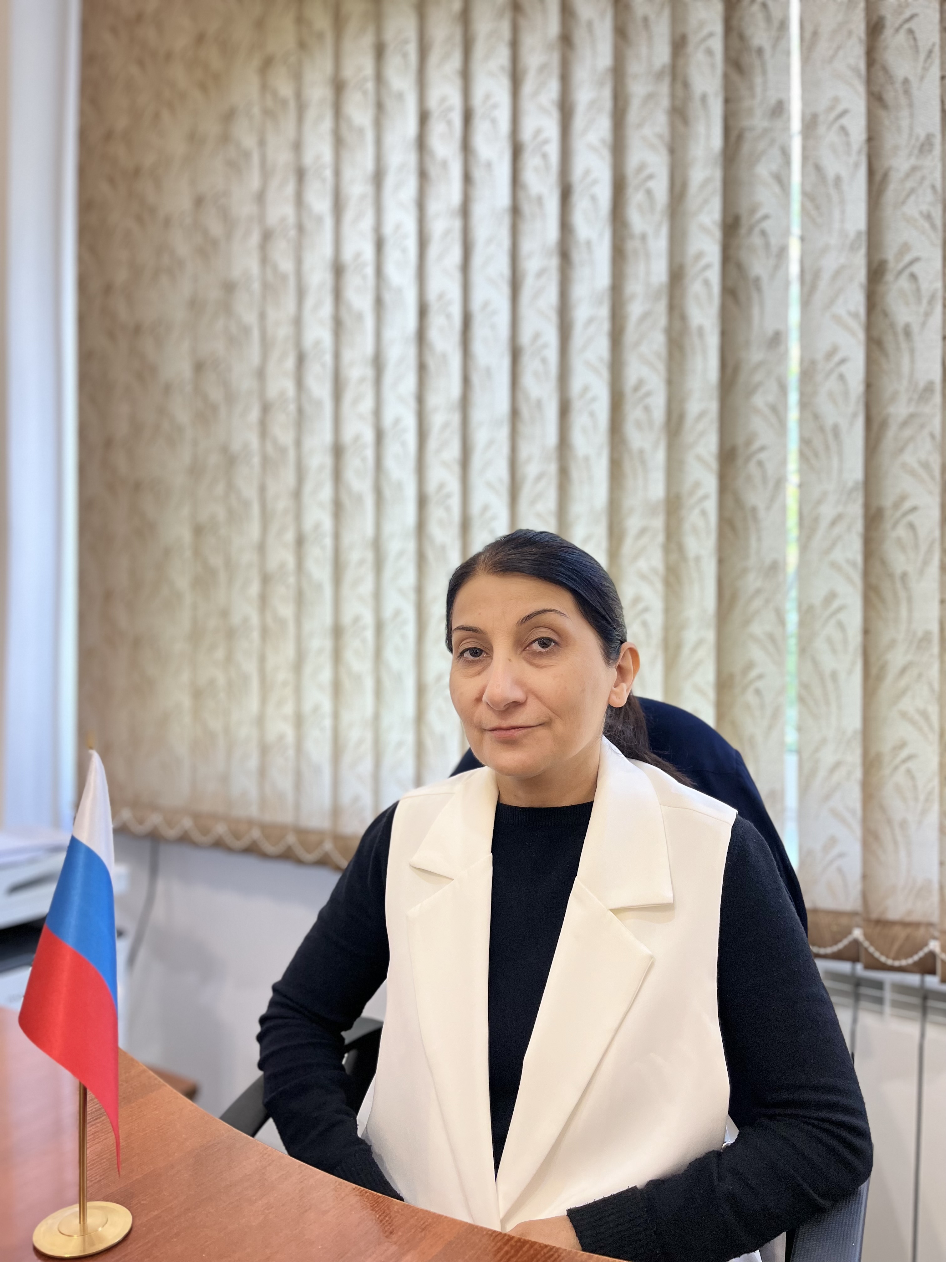 Гусейнова Наида Владимировна.